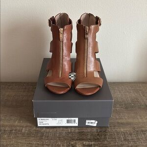 Vince Camuto Women's Brown Peep-Toe Heels